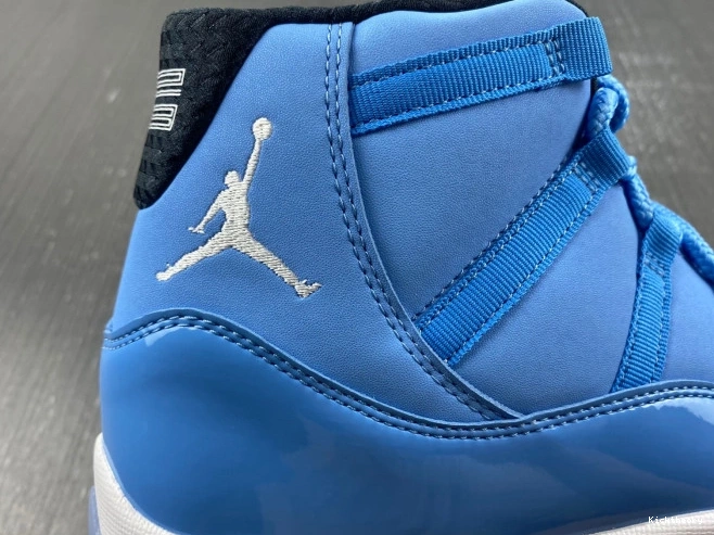 Kicktheory Flight Gift 717602-900 (11 Ultimate 29) Jordan of 0820